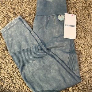 VS Pink Seamless Leggings! NEW!